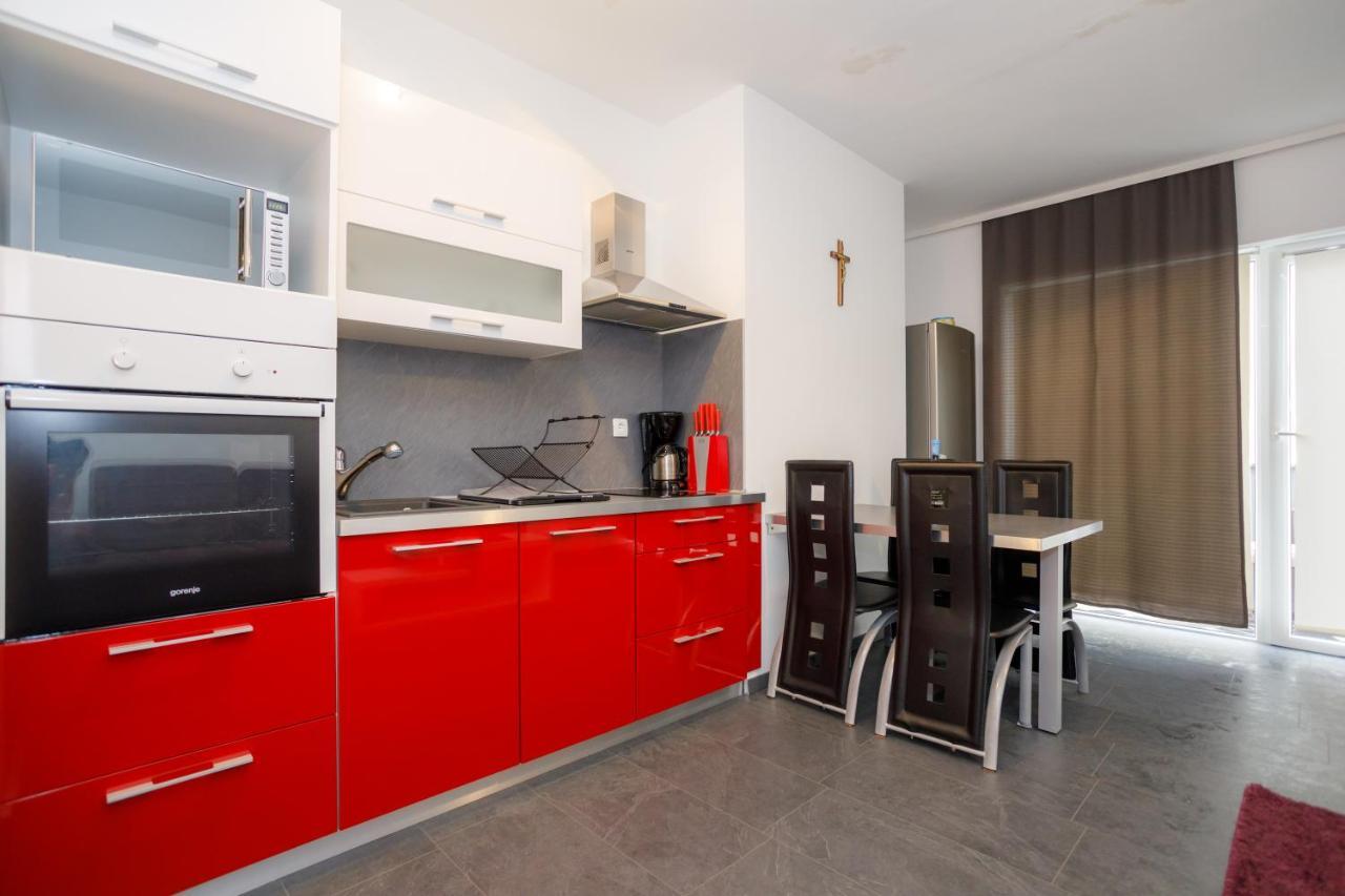 Apartments Lacic Krk Town Exterior foto